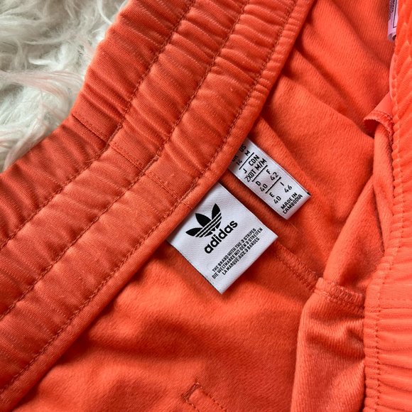 Adidas Originals Women 3 Stripes Shorts Orange - Picture 2 of 5